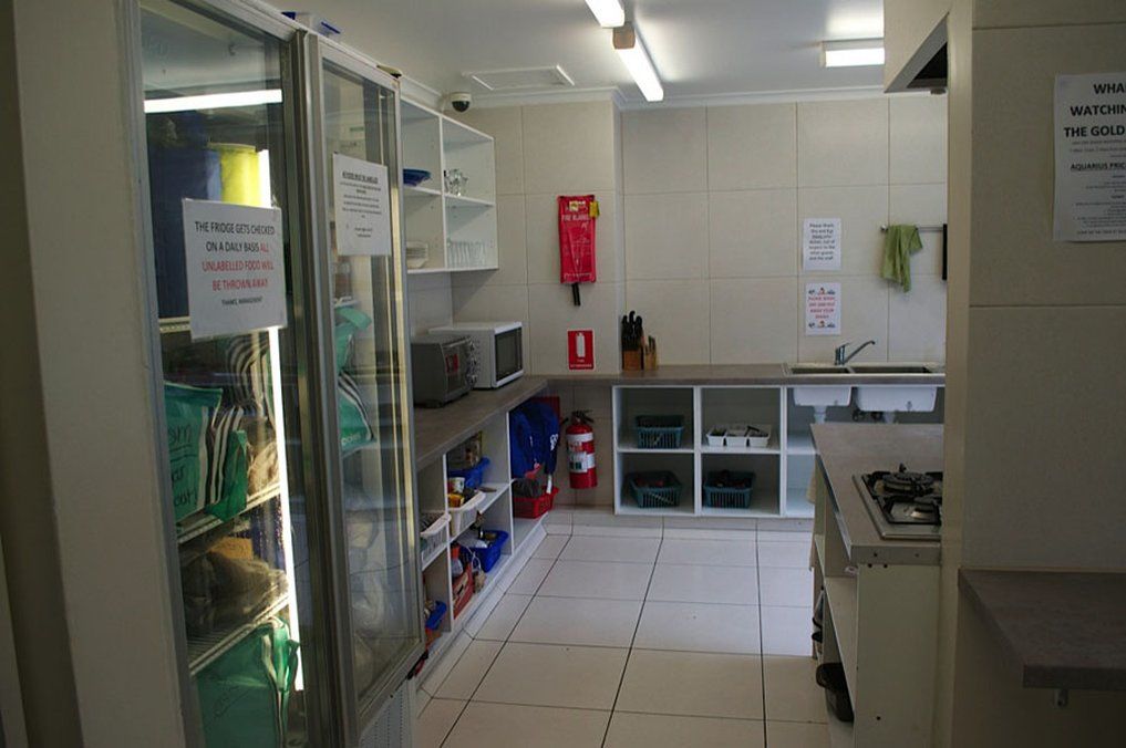 Aquarius Gold Coast Hostel ภายนอก รูปภาพ